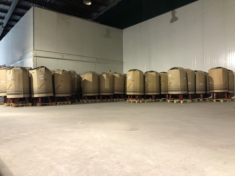 Kho hàng bình tích áp Varem