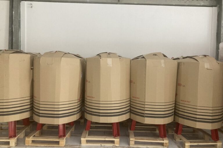 bình tích áp varem