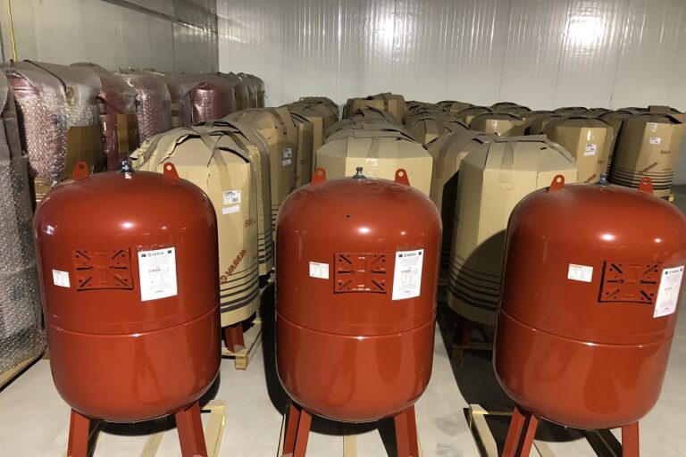 Bình tích áp Varem